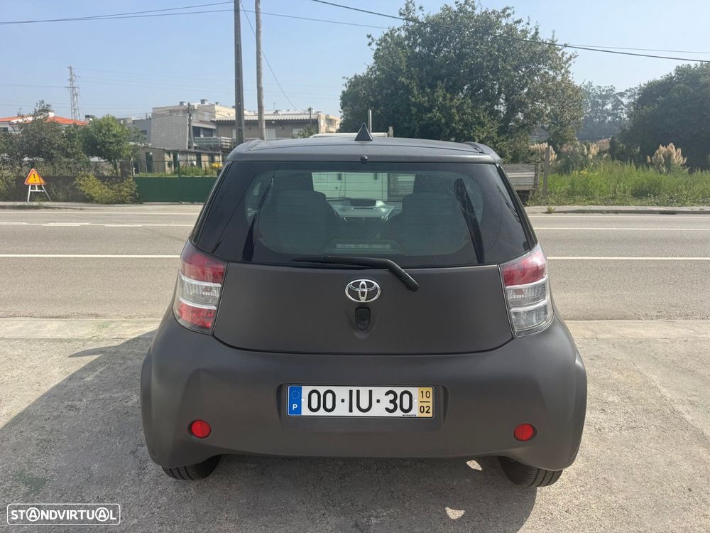 Toyota iQ 1.0 VVT-i - 5