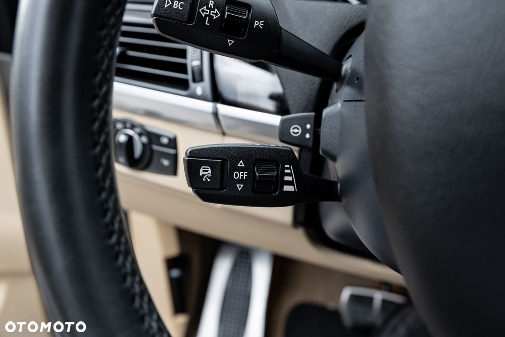 BMW X5 4.0d xDrive - 28