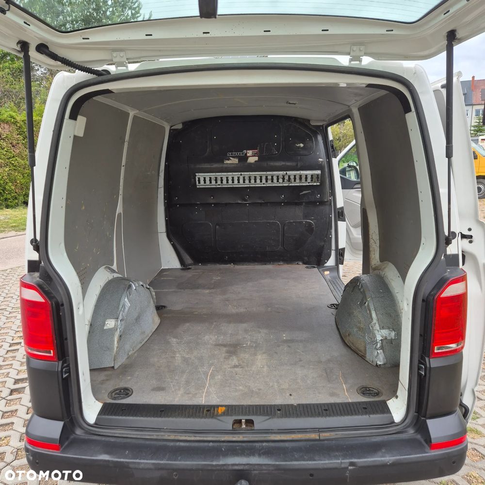Volkswagen Transporter - 10