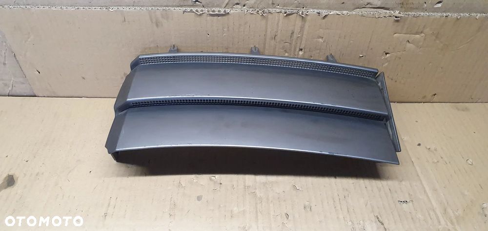 Atrapa wlot powietrza błotnika prawy przód Range Rover Vogue L322 7026900 - 2