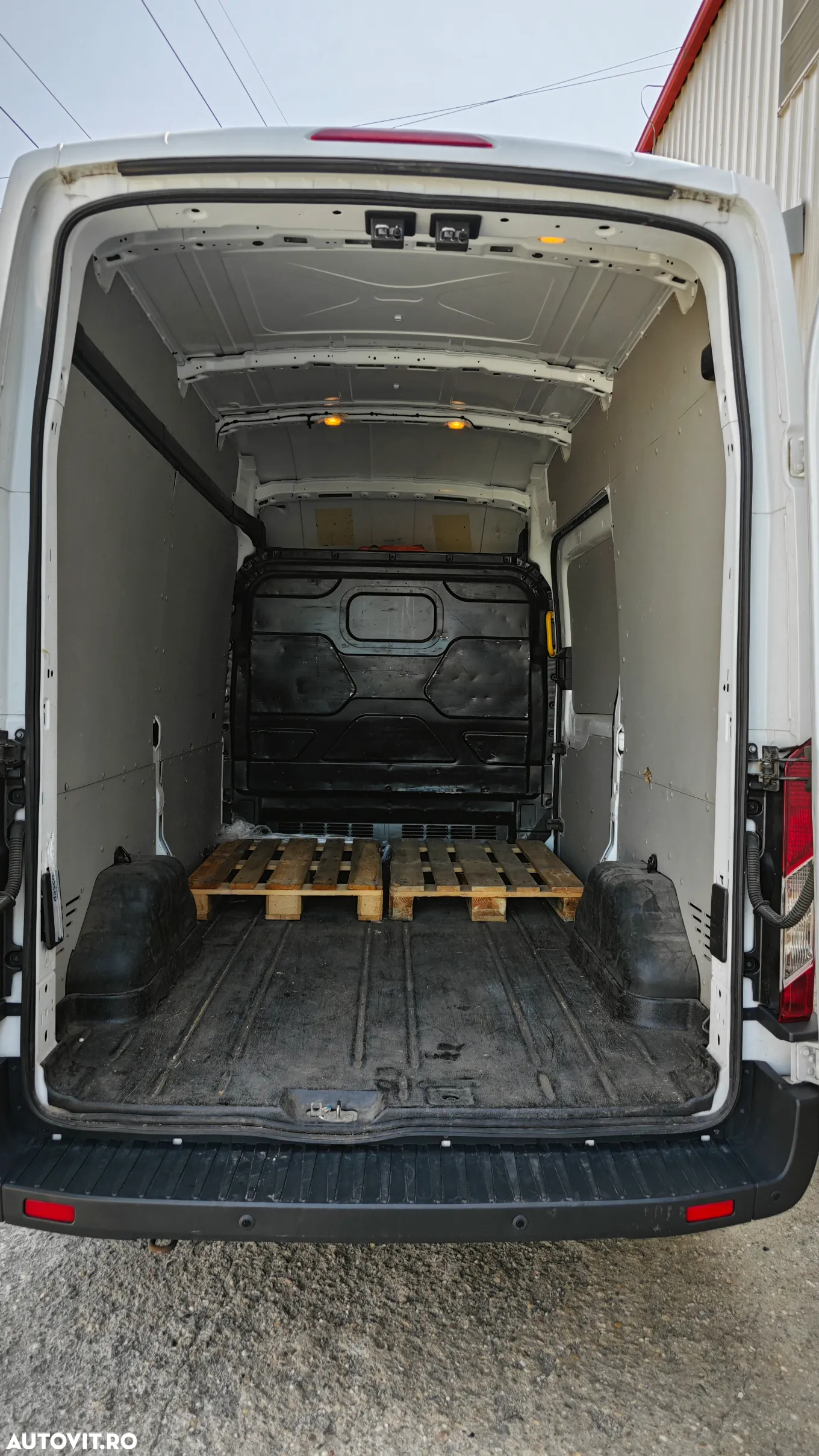 Ford Transit - 9