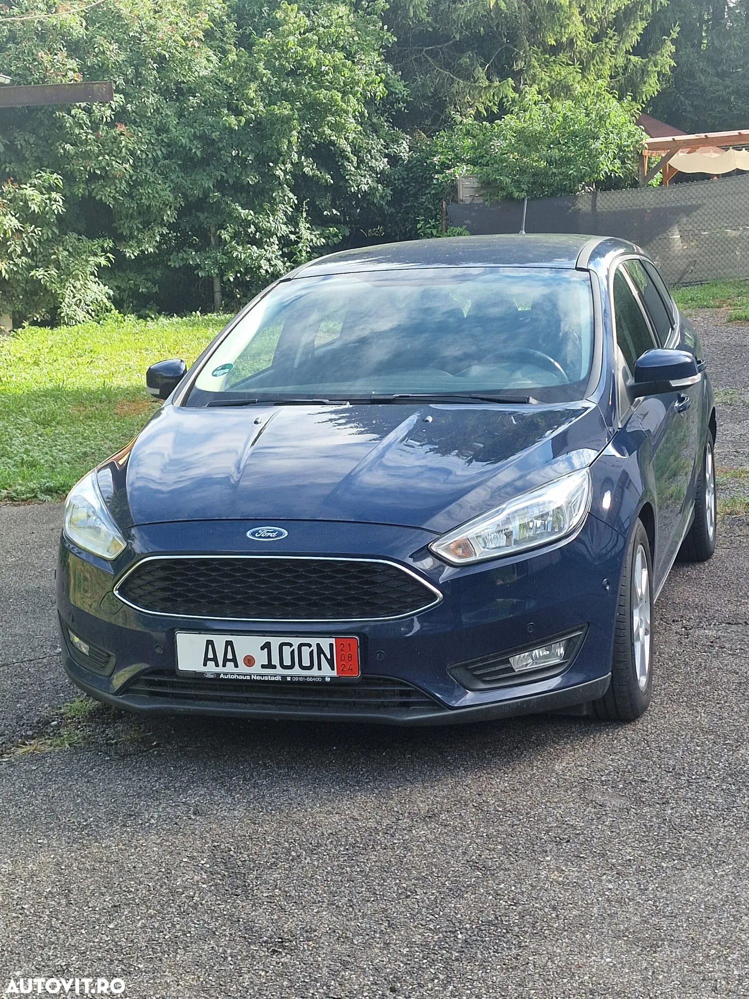 Ford Focus Turnier 2.0 TDCi DPF Start-Stopp-System Aut. Business - 1