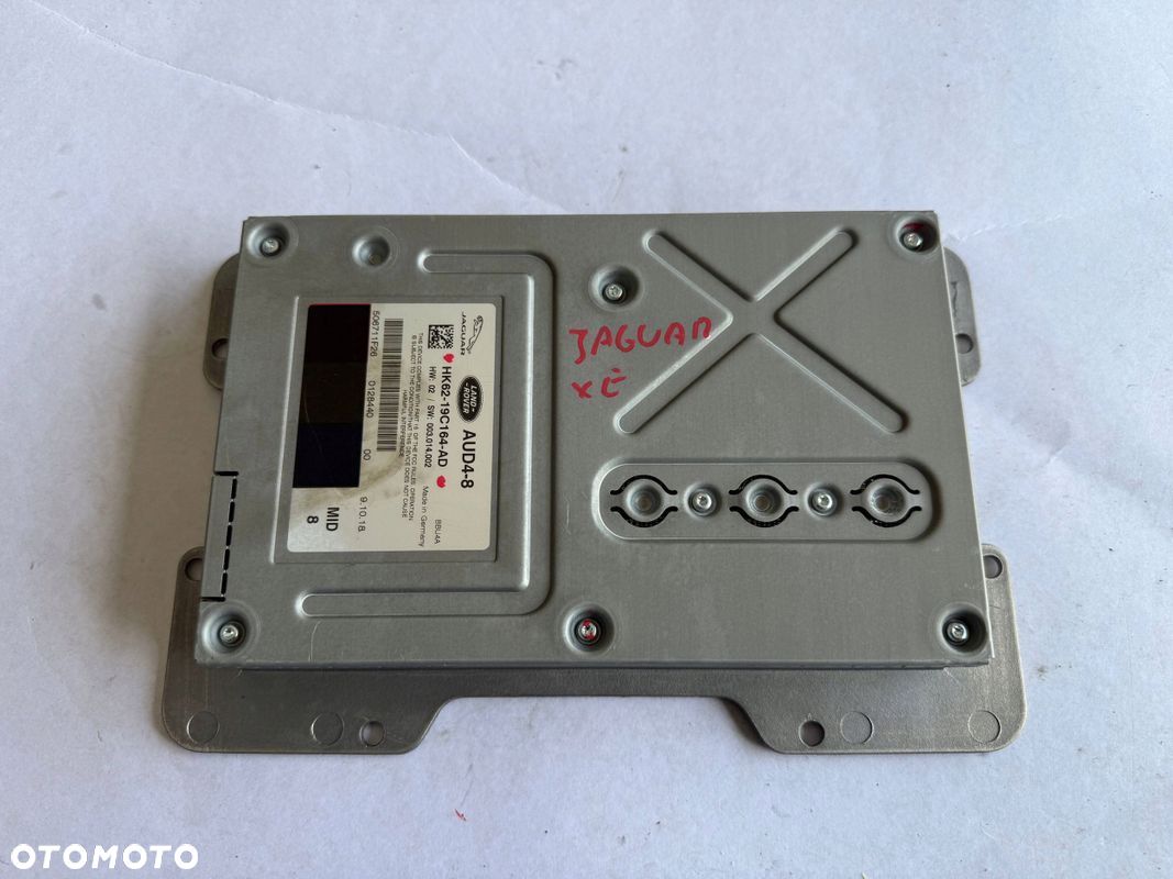 JAGUAR XE X760 WZMACNIACZ RADIA AUDIO HK62-19C164-AD - 1