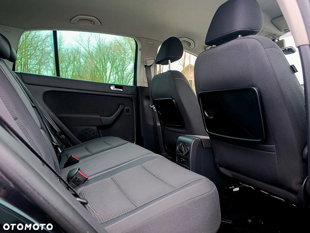 Volkswagen Golf Plus - 16