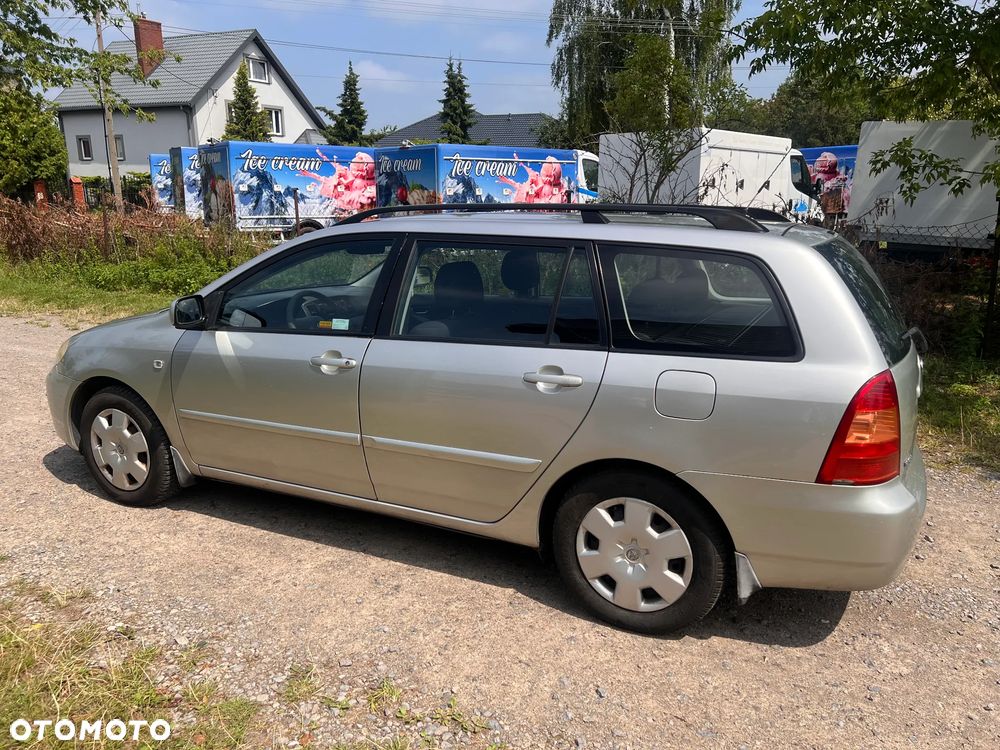 Toyota Corolla 1.4 D-4D Luna - 8