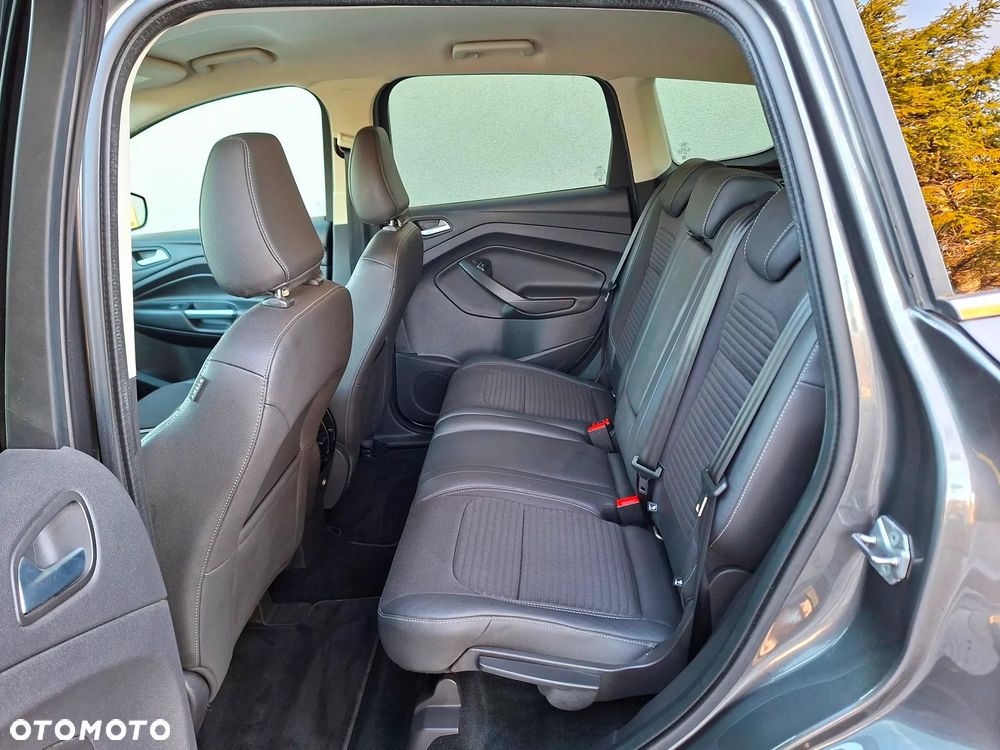Ford Kuga 2.0 TDCi AWD Titanium - 23