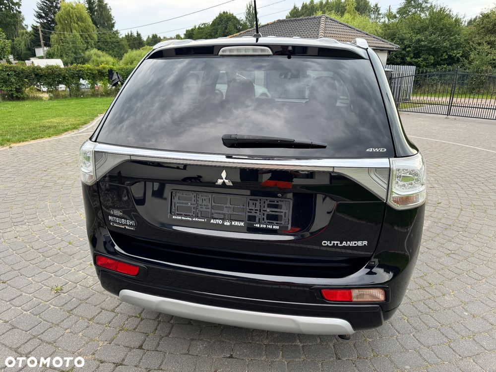 Mitsubishi Outlander 2.2 DI-D 4WD Intense - 21