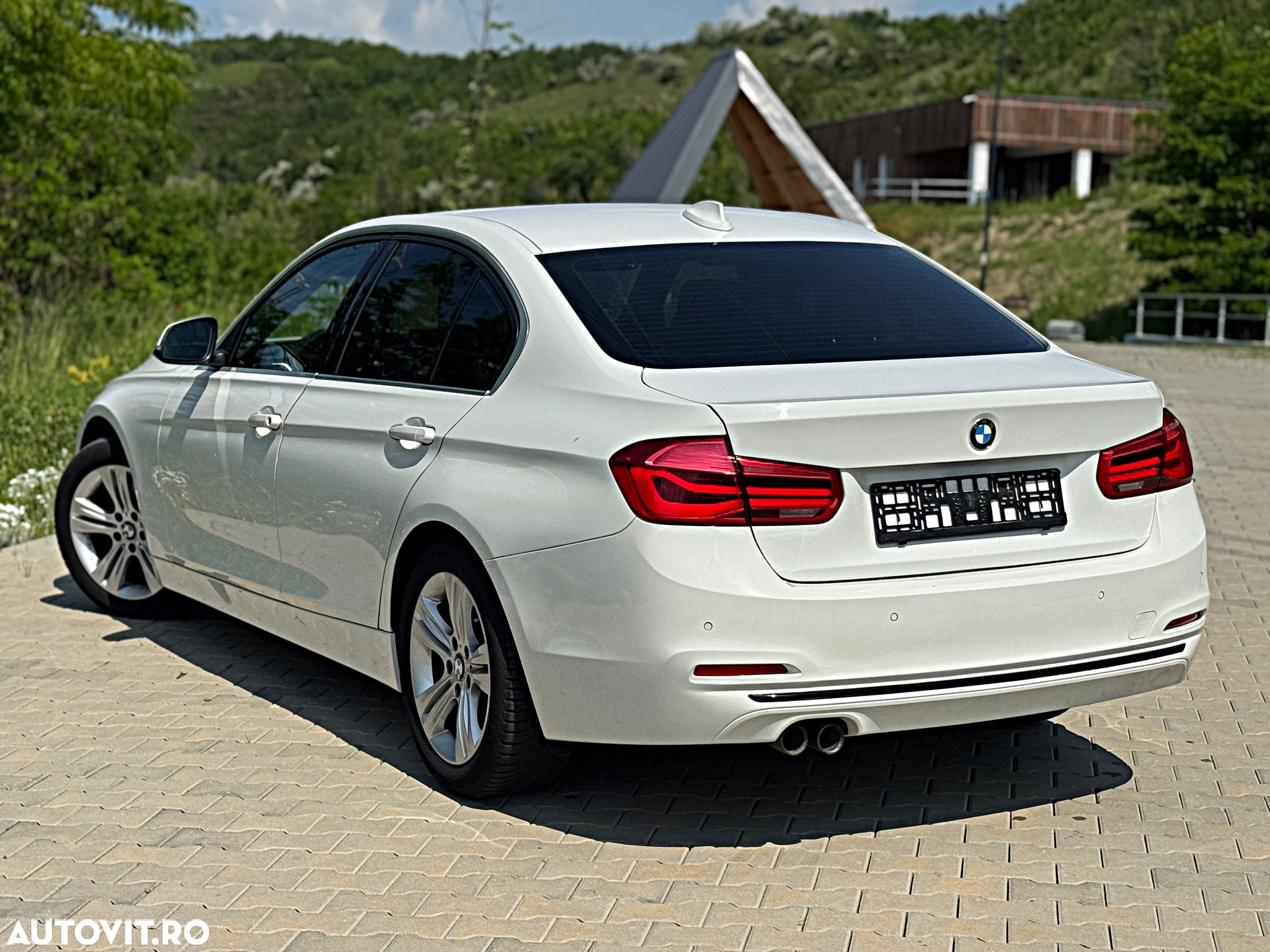 BMW Seria 3 - 12