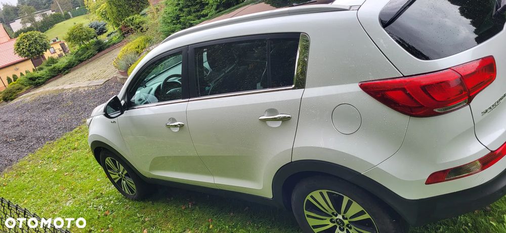 Kia Sportage 2.0 CRDI XL AWD - 4