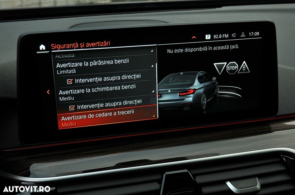 BMW Seria 5 530d xDrive AT MHEV - 22