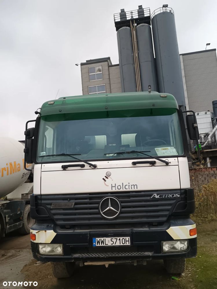 Mercedes-Benz ACTROS - 11
