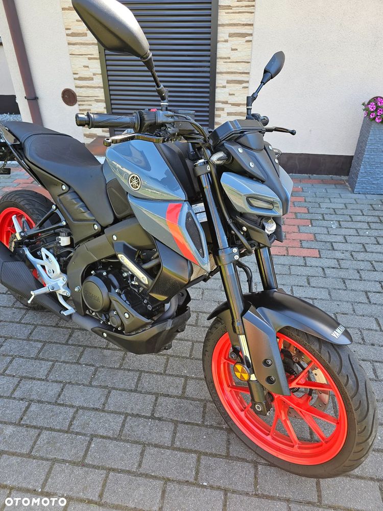 Yamaha MT - 5