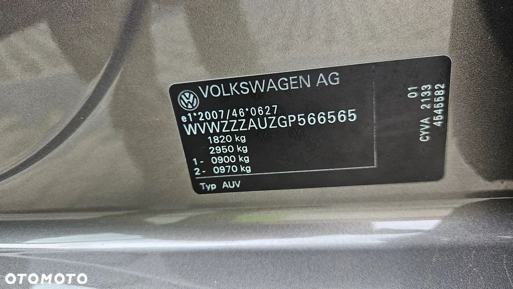 Volkswagen Golf - 20
