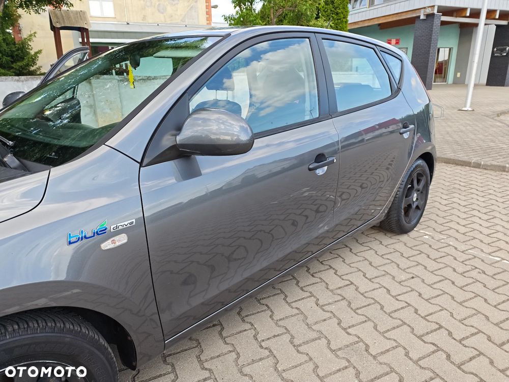 Hyundai i30 1.6 CRDi Classic EU5 - 18