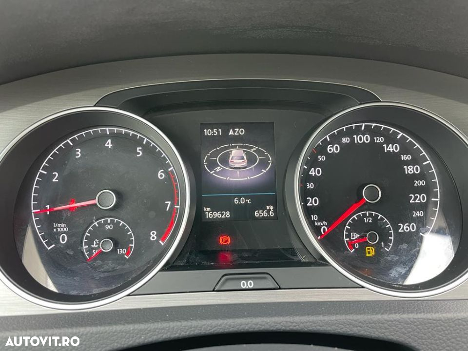 Volkswagen Golf 1.0 TSI BlueMotion Comfortline - 11