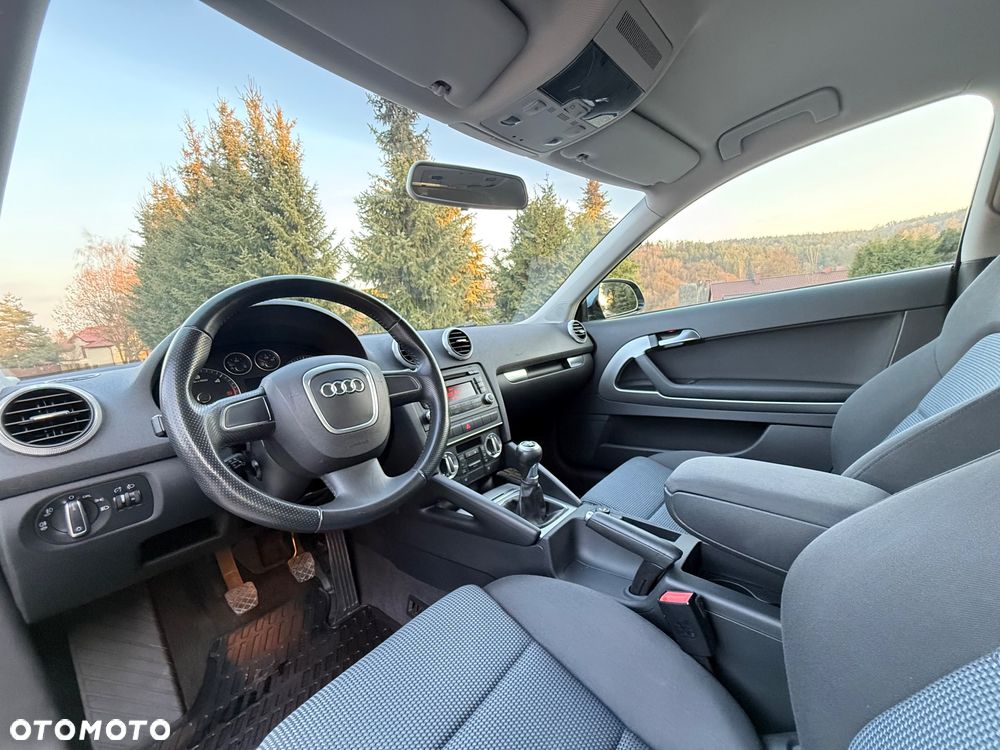 Audi A3 3-drzwiowe 1.6 TDI DPF Ambition - 17
