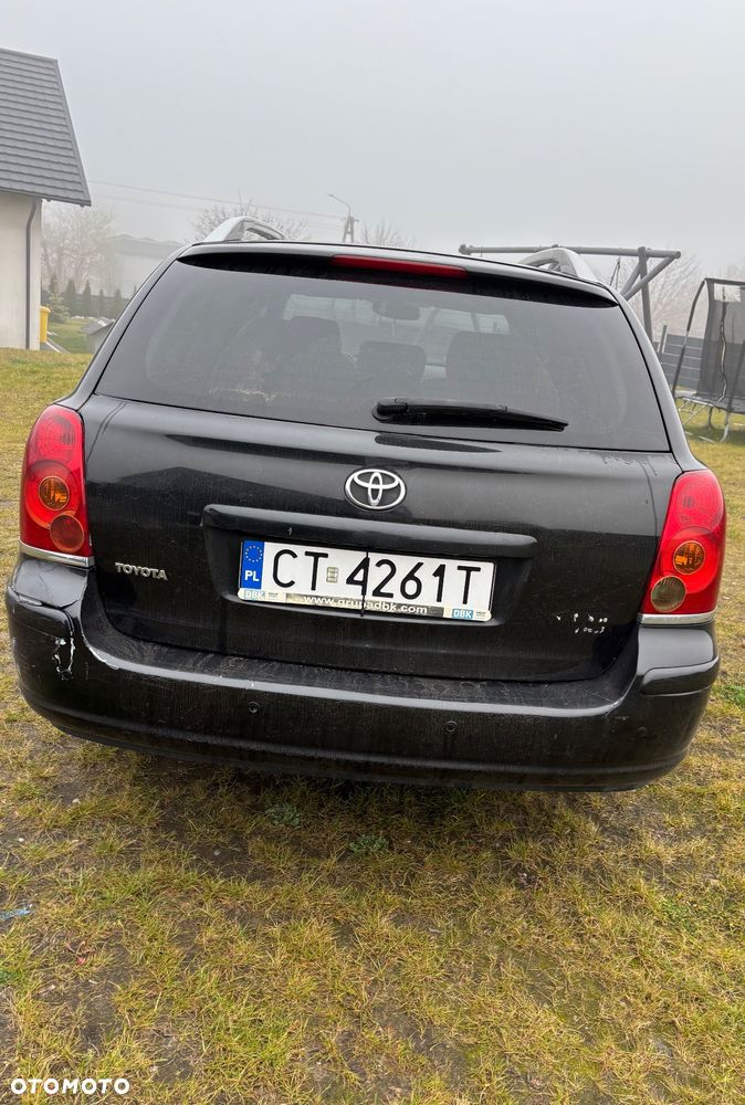 Toyota Avensis 2.2 D-4D Sol - 8