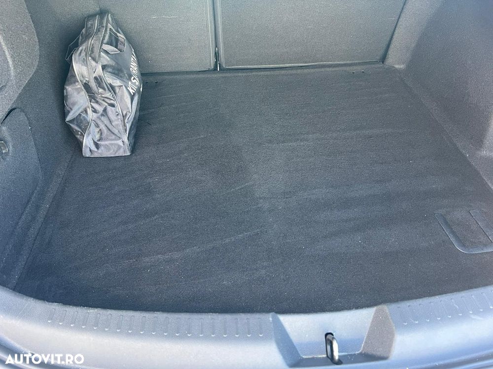 Renault Megane Blue dCi 116 Zen - 11