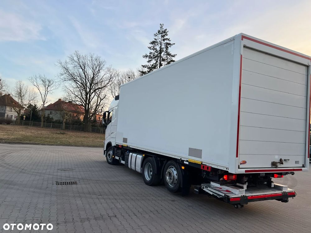 Volvo FH 460 Xenony Klimapostojowa winda Niemcy - 27