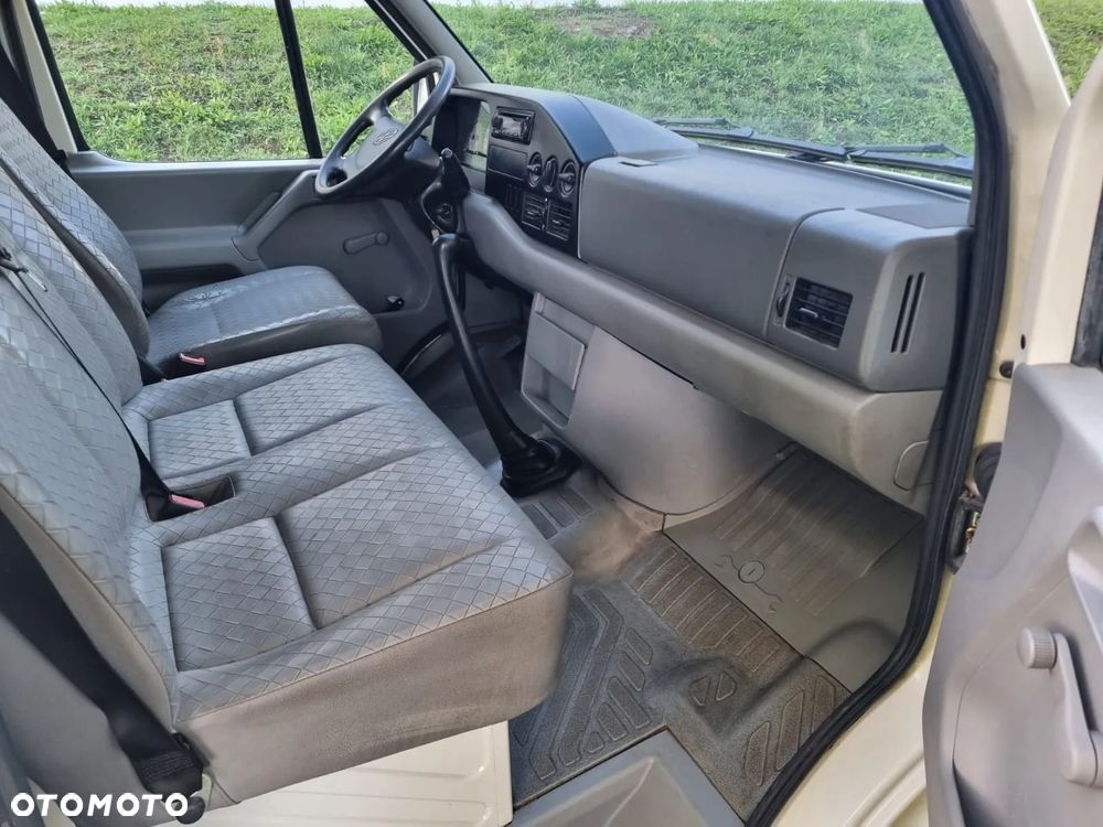 Volkswagen LT - 8