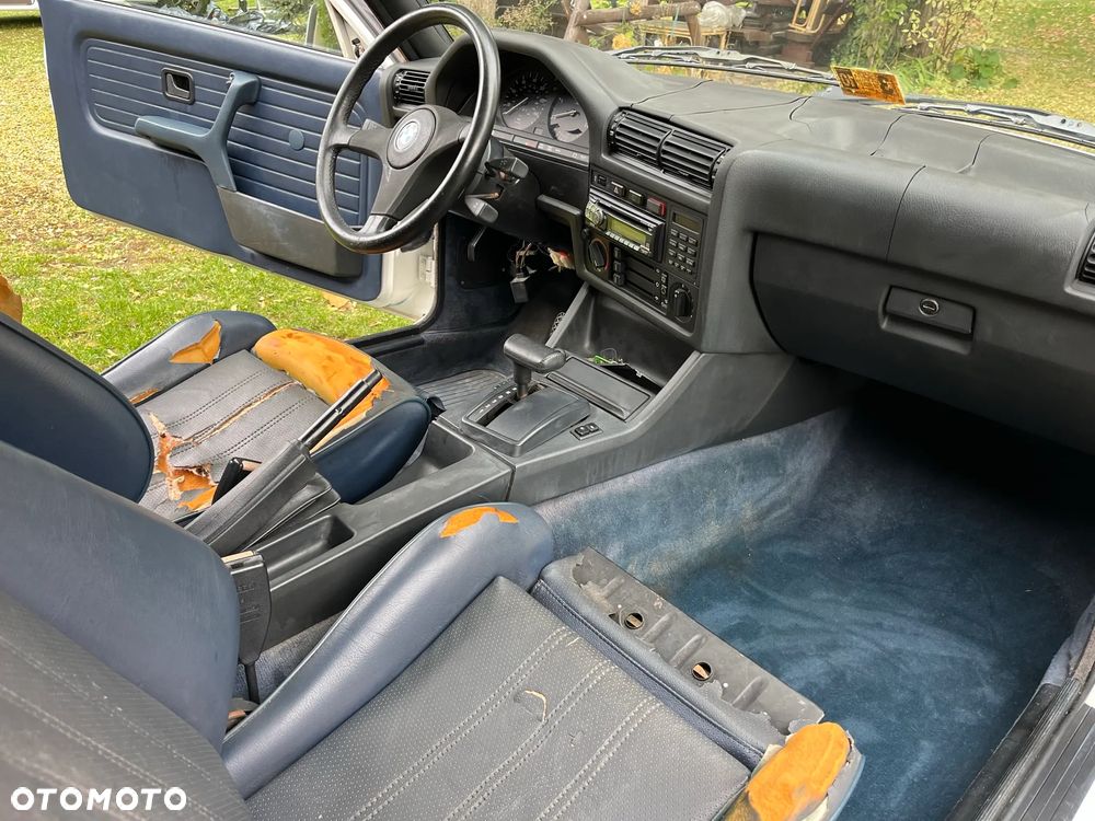 BMW Seria 3 ver-325e - 14