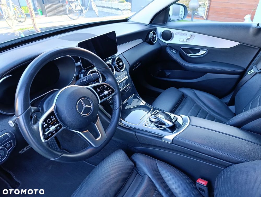 Mercedes-Benz Klasa C 300 d 9G-TRONIC Exclusive - 12