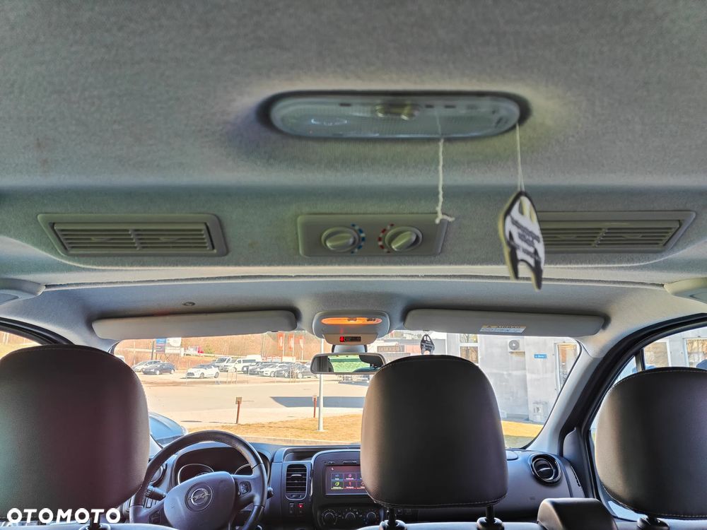 Opel Vivaro - 25
