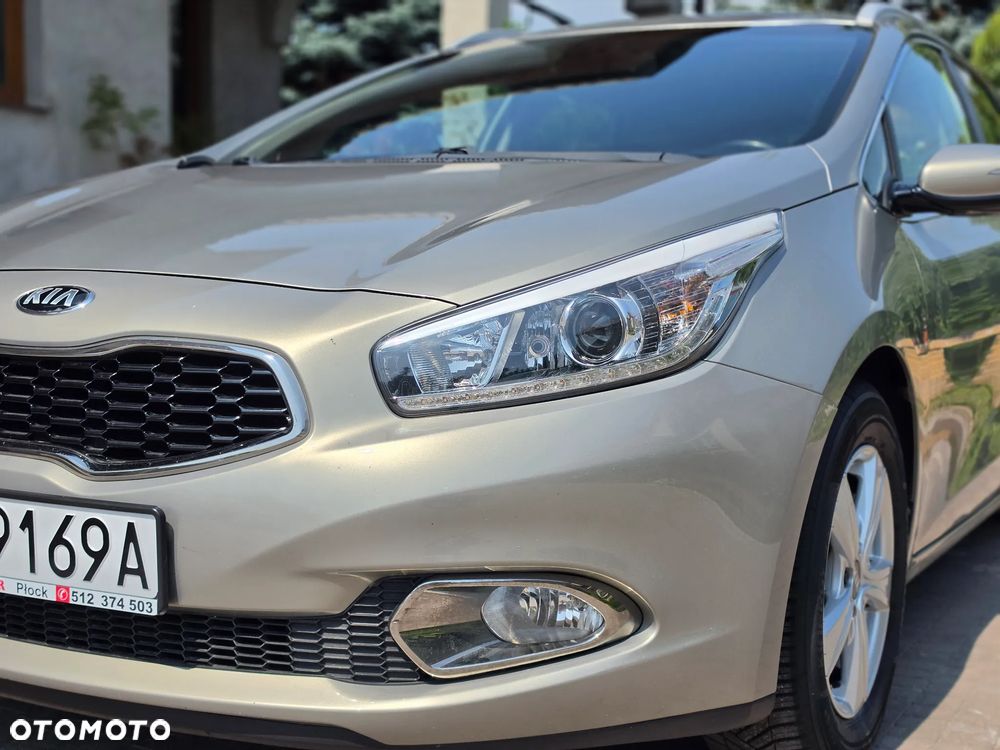 Kia Ceed - 4