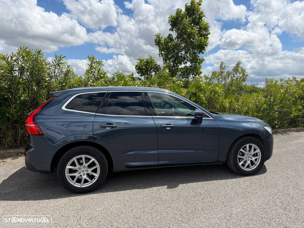 Volvo XC 60 2.0 D4 Momentum Geartronic - 4
