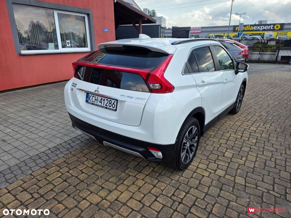 Mitsubishi Eclipse Cross - 11
