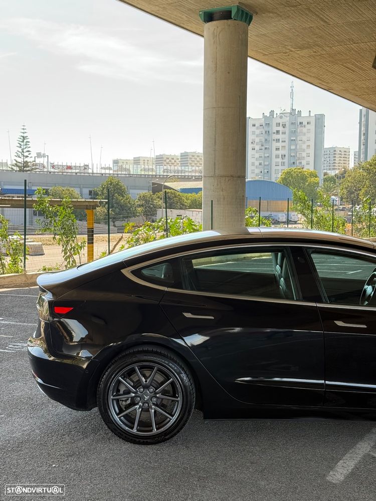 Tesla Model 3 Standard Range Plus RWD - 11