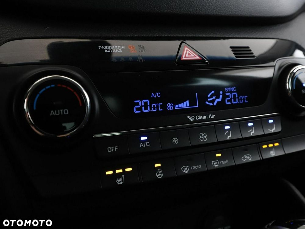 Hyundai Tucson 2.0 CRDi 4WD Automatik Intro Edition - 26