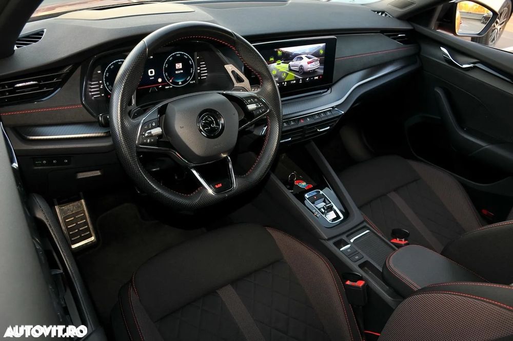 Skoda Octavia 2.0 TSI DSG RS - 11