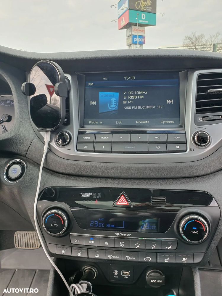 Hyundai Tucson 2.0 CRDI 4WD Automatik Style - 18