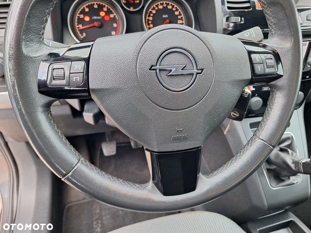 Opel Zafira 1.8 Design Edition - 21
