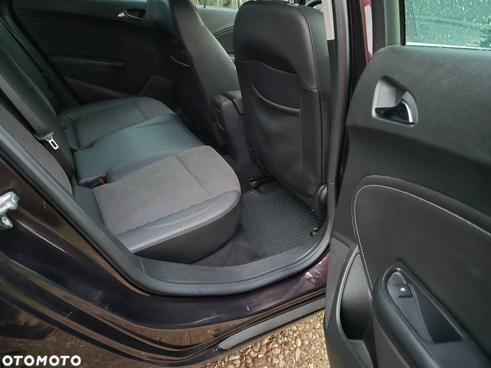 Opel Astra 2.0 CDTI Exklusiv - 26