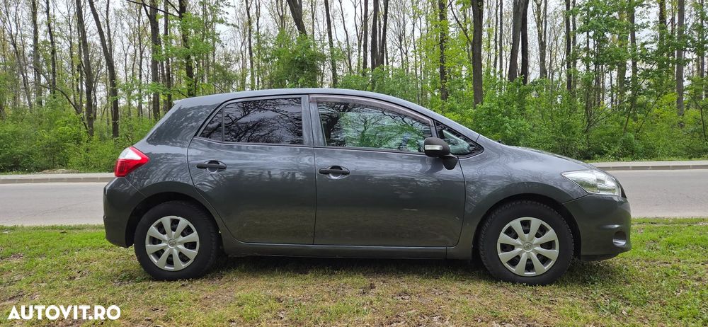 Toyota Auris 1.3 Dual VVT-i Terra - 4