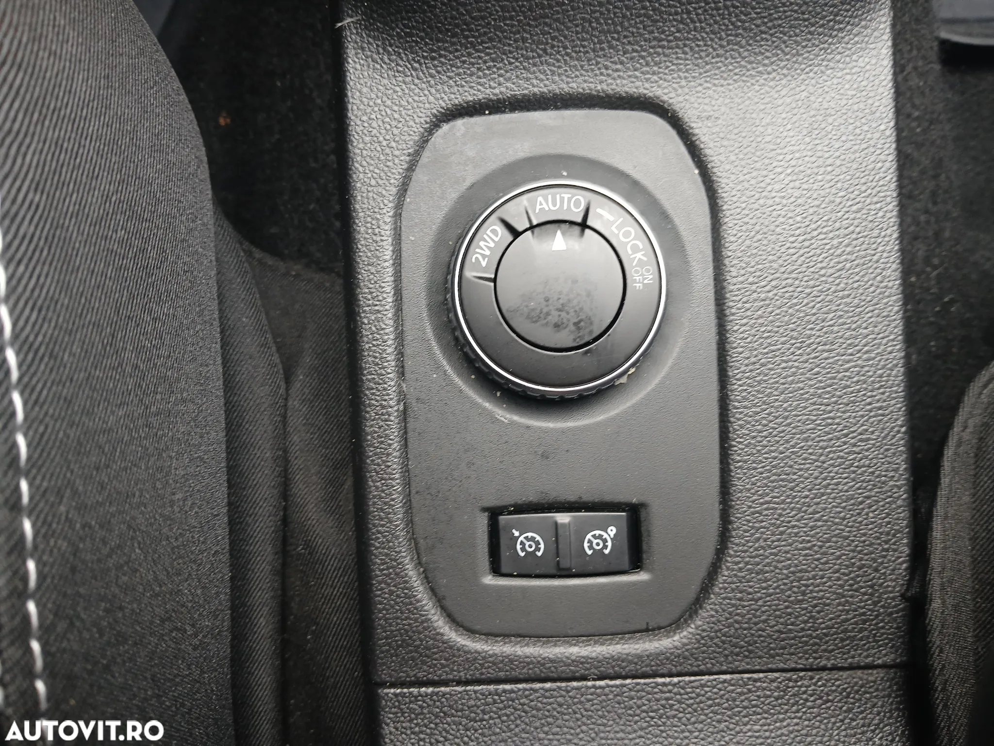 Dacia Duster 1.5 Blue dCi 4WD Prestige jante 17" - 12