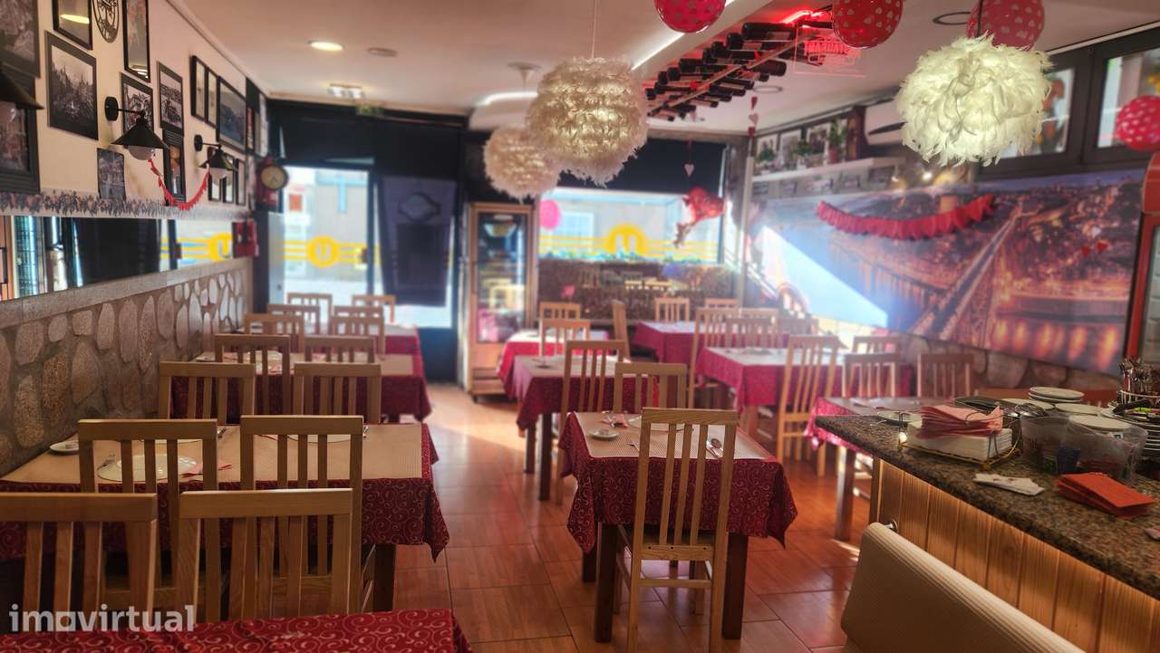 Exe:oportunidade cedencia cotas Restaurante emblemático centro porto - Grande imagem: 3/3