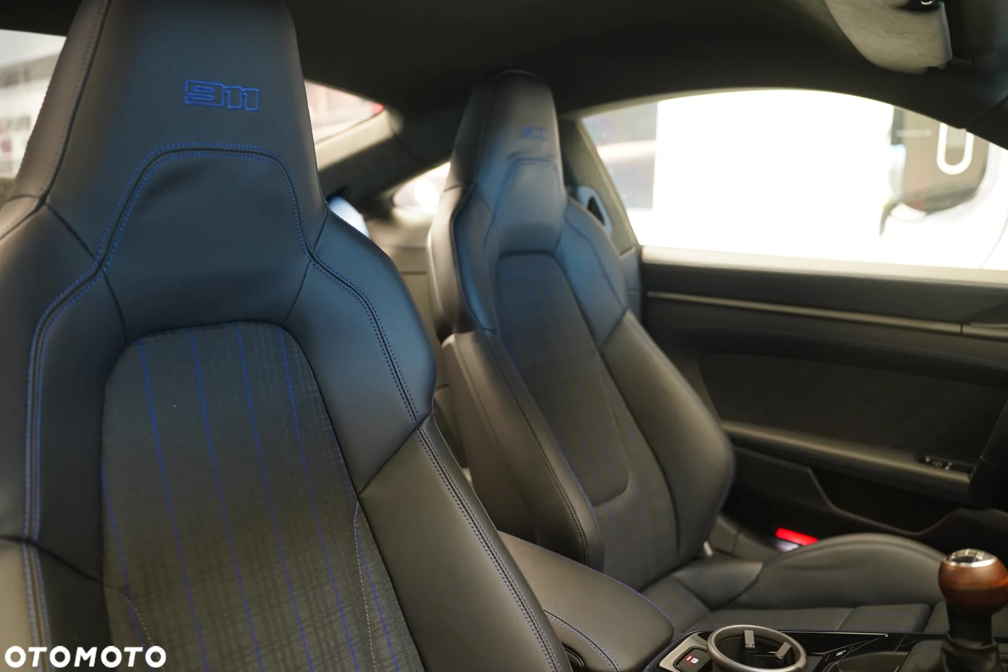 Porsche 911 Carrera T - 11