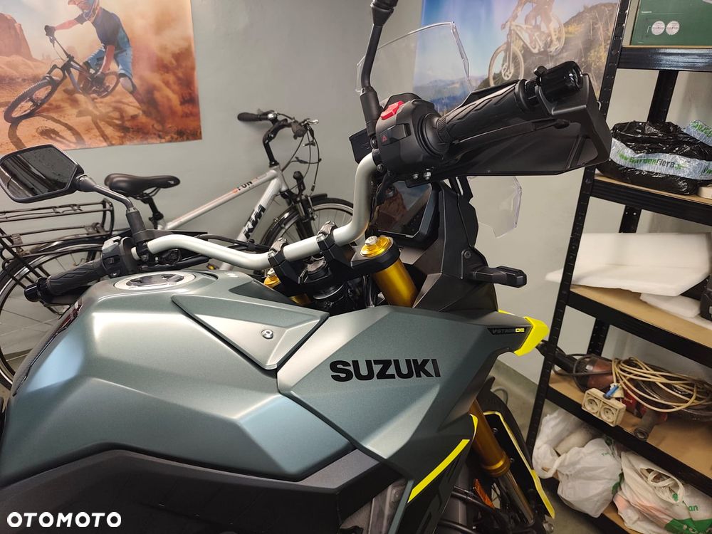 Suzuki V-STROM - 28
