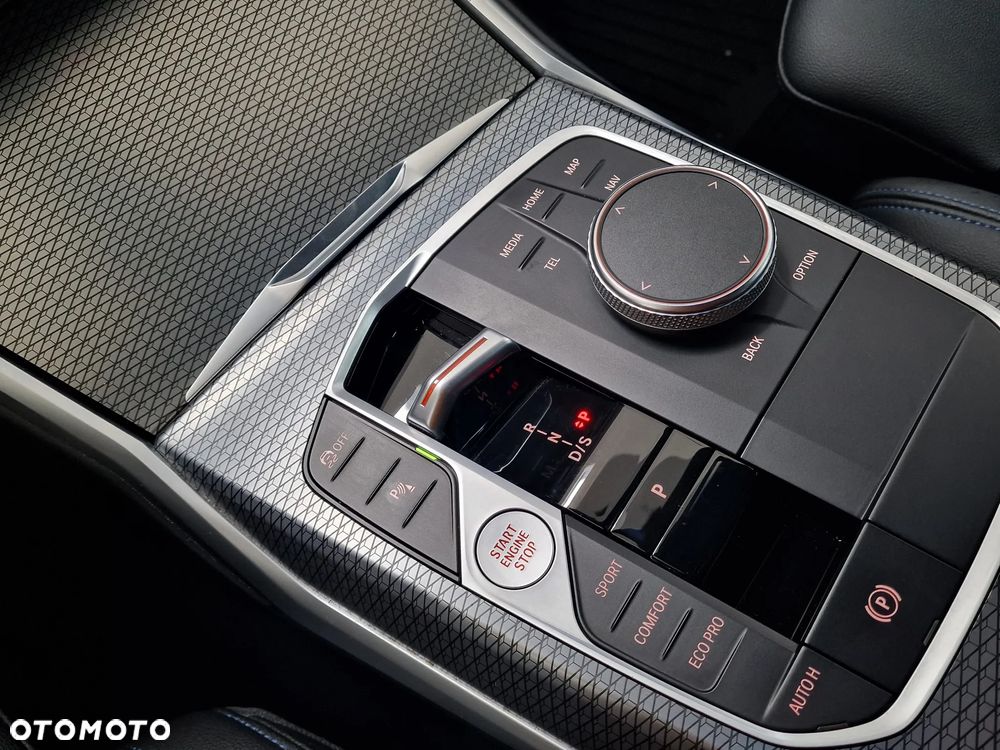 BMW Seria 3 320d xDrive MHEV M Sport sport - 9