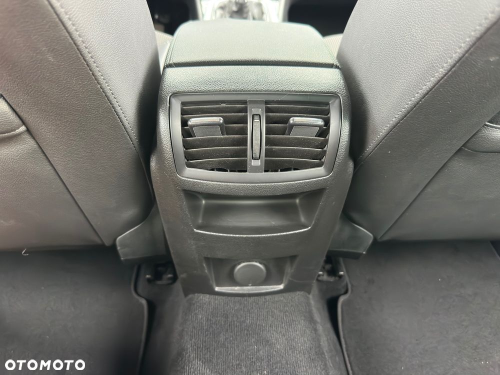 Opel Insignia 2.0 CDTI EcoFLEX Cosmo - 23