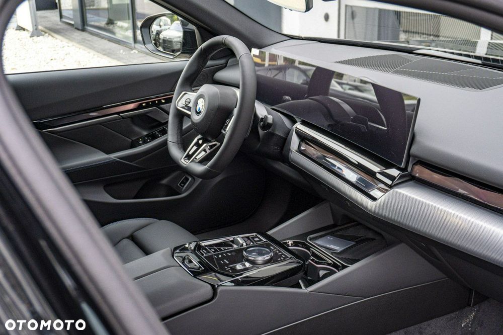 BMW Seria 5 - 26