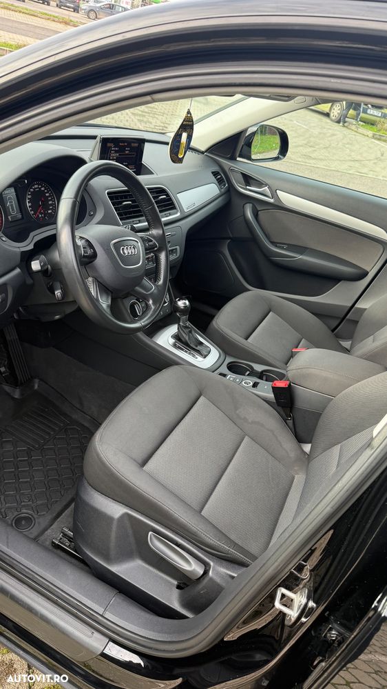 Audi Q3 2.0 TDI S tronic - 25