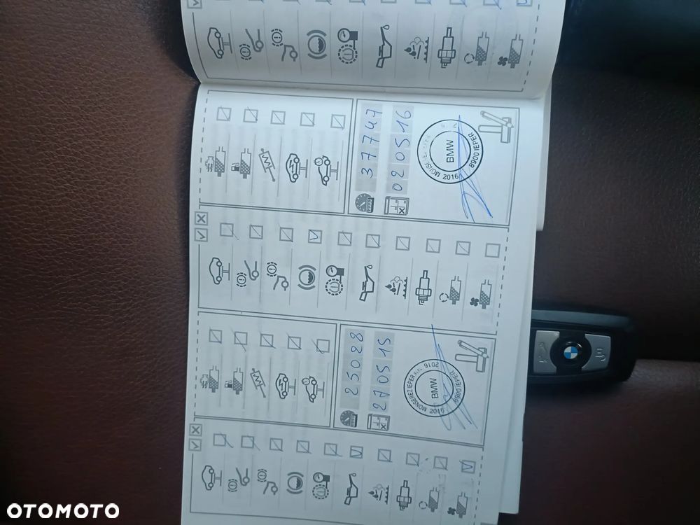 BMW Seria 5 520d Touring BluePerformance Sport-Aut - 38