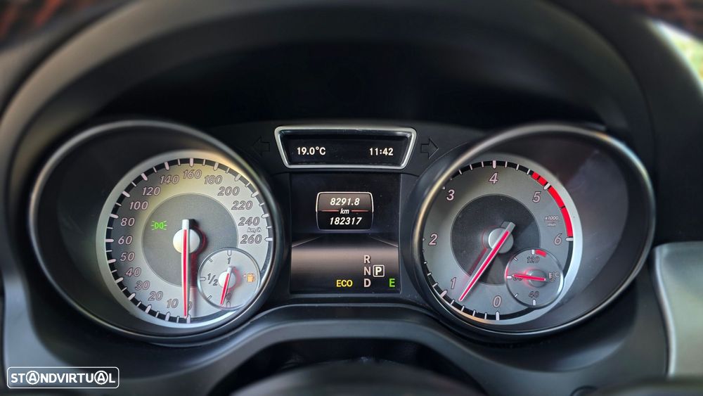 Mercedes-Benz CLA 200 CDI 7G-DCT AMG Line - 25