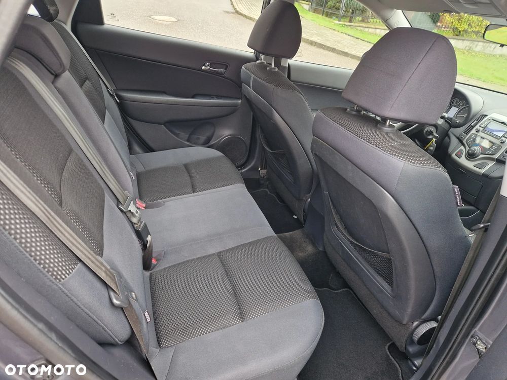 Hyundai i30 1.4 Premium - 9