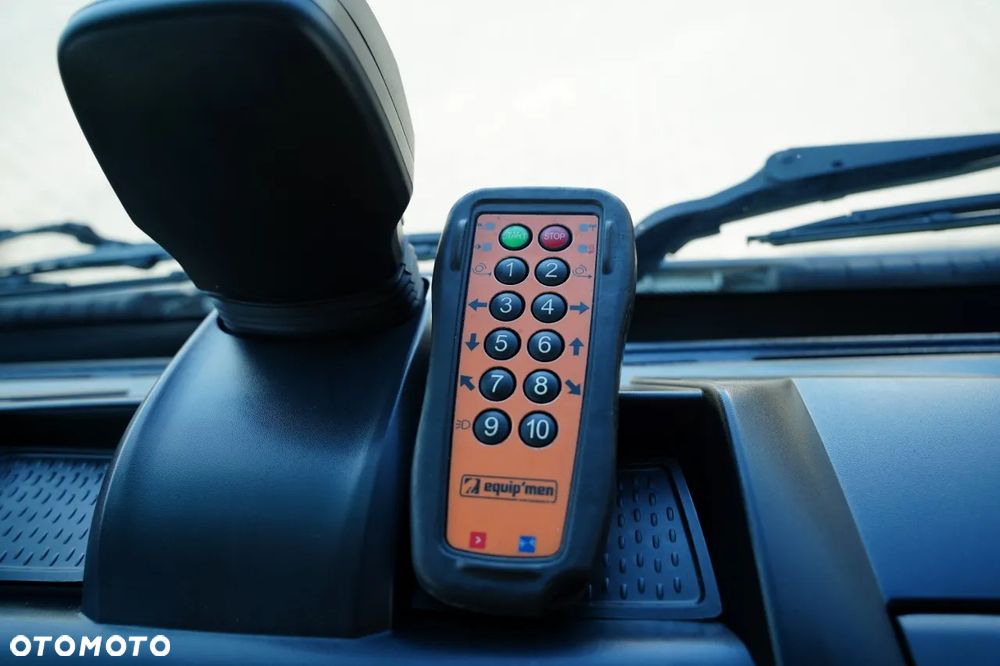 Iveco EUROCARGO / LAWETA HYDRAULICZNA / PLATFORMA - 6 M / BRYGADÓWKA - 6 OSÓB / WYCIĄGARKA / EURO 6 - 34
