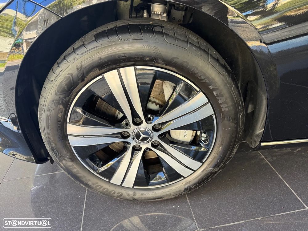 Mercedes-Benz C 300 e Avantgarde - 29